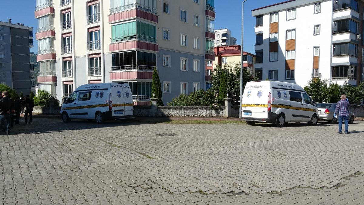 Samsun da İHA paniği! 3 evde hasar oluştu: İşte ilk g&ouml;r&uuml;nt&uuml;ler 4