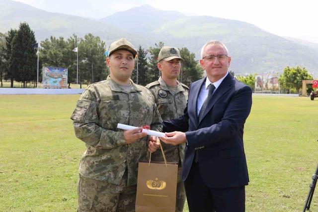 İskenderun&rsquo;da engelli bireyler temsili askerlik t&ouml;reninde yemin etti 1