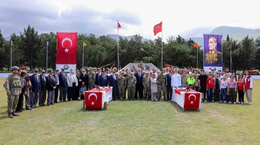 İskenderun&rsquo;da engelli bireyler temsili askerlik t&ouml;reninde yemin etti