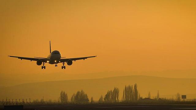 Antalya uçağında bomba paniği! Londra'ya acil iniş yaptı