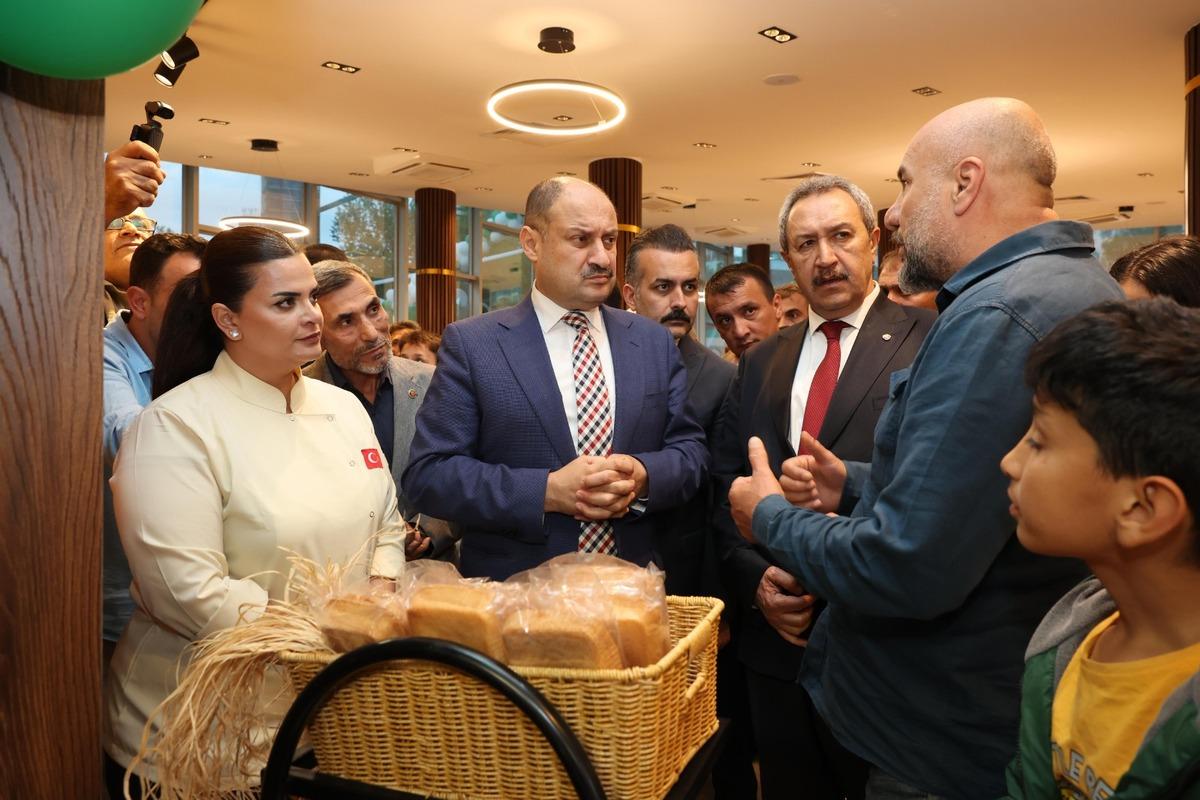Şanlıurfa Belesiyesi nden  Glutensiz kafe  hizmeti! Başkan Gülpınar: "Hiçbir vatandaş yalnız kendisini hissetmeyecek" 7
