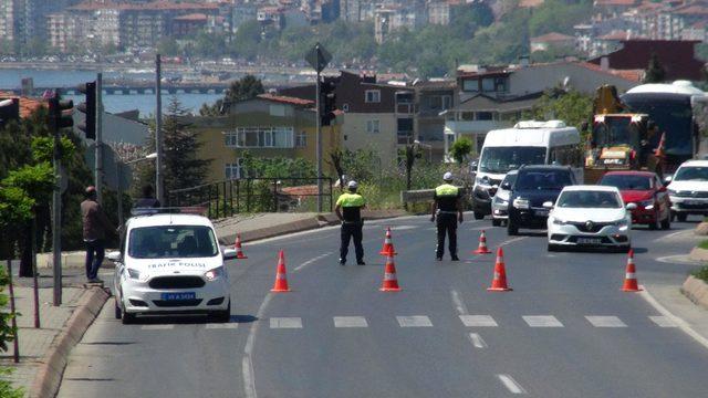 Kasetçaları bomba zannettiler