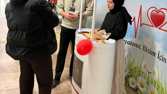 Hastanede vatandaşlar cilt kanseri konusunda bilgilendirildi