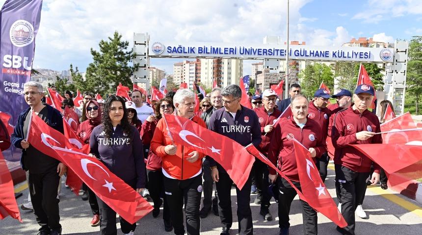 Sağlık Bilimleri &Uuml;niversitesi&rsquo;nde yer g&ouml;k ay yıldız: Sporfest 2026 coşkuyla başladı