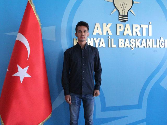 18 yaşındaki Batuhan, milletvekilliği için aday adayı