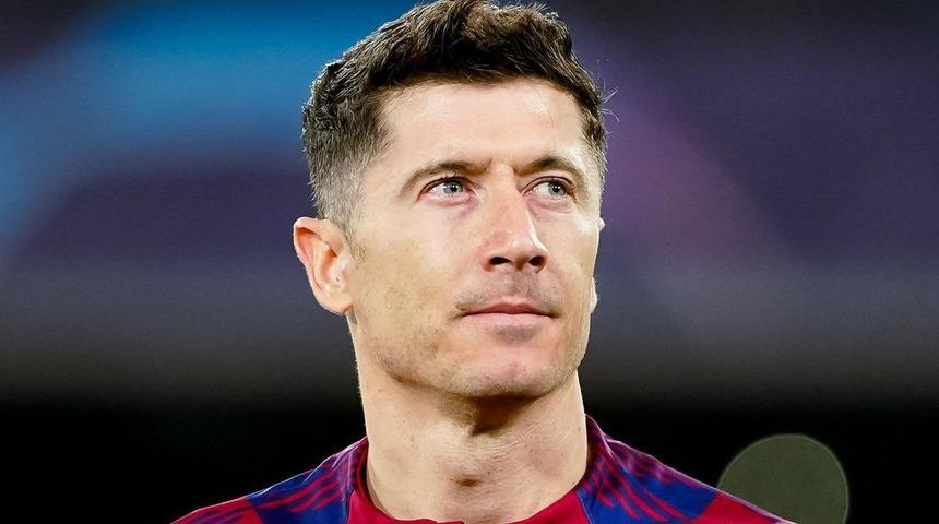 T&uuml;rk takımlarına Robert Lewandowski m&uuml;jdesi! Barcelona'dan ayrıldığını a&ccedil;ıkladı
