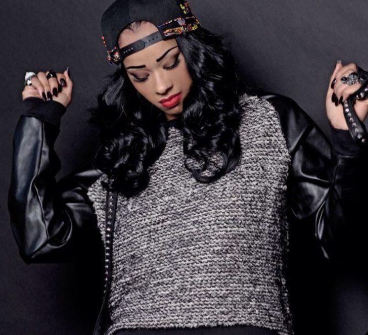 Yaya Toure, şarkıcı Tanika ile öpüşürken çekilen fotoğrafı sosyal medyaya sızdı G4