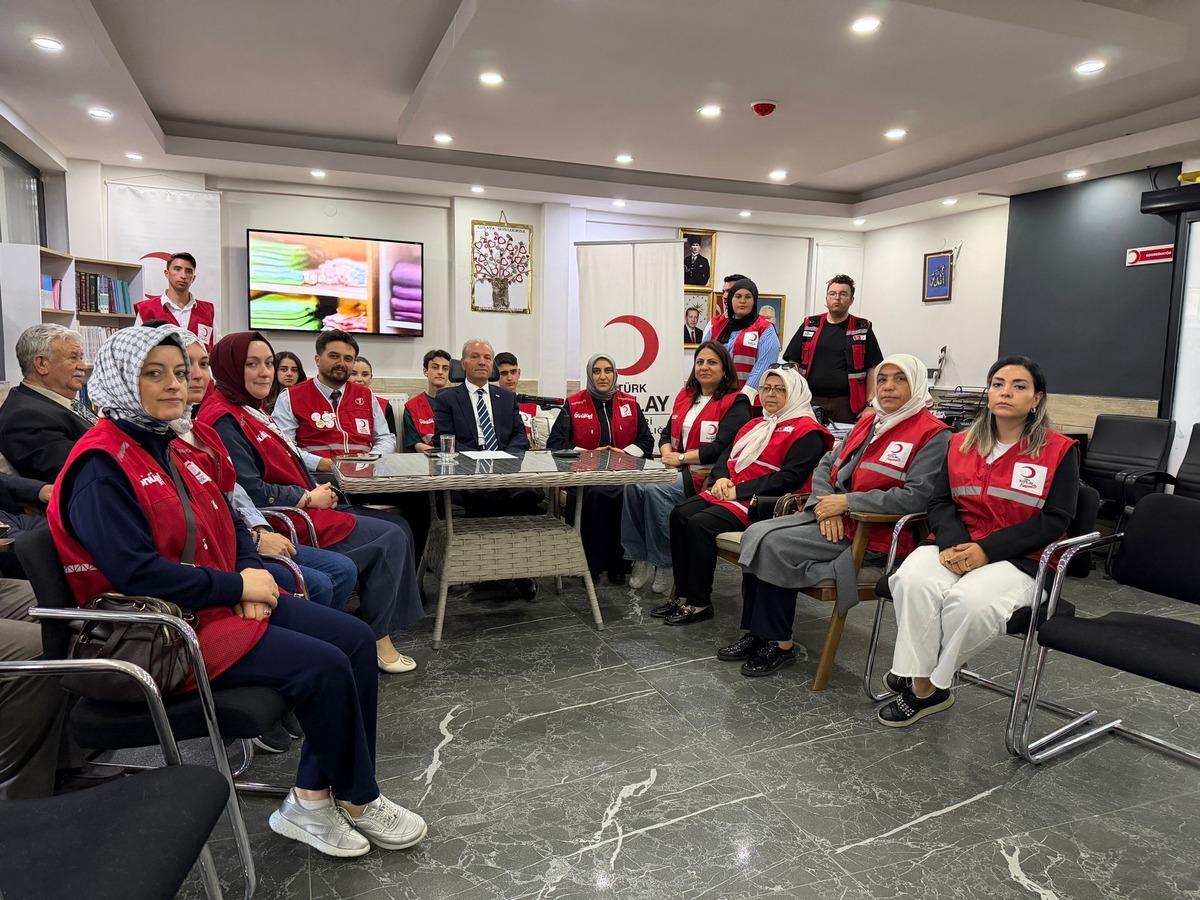 &ldquo;Kızlar evde kalsın&rdquo; paylaşımı olay oldu! Kızı &ouml;ğretmen &ccedil;ıktı 4