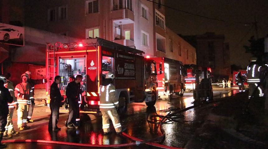 Strafor imalathanesinde yangın