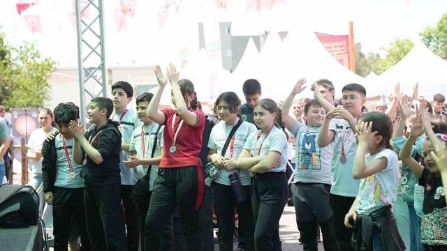 Gen&ccedil;ler bilim ve teknoloji festivalinde buluştu 1