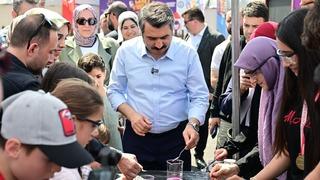 Gençler bilim ve teknoloji festivalinde buluştu