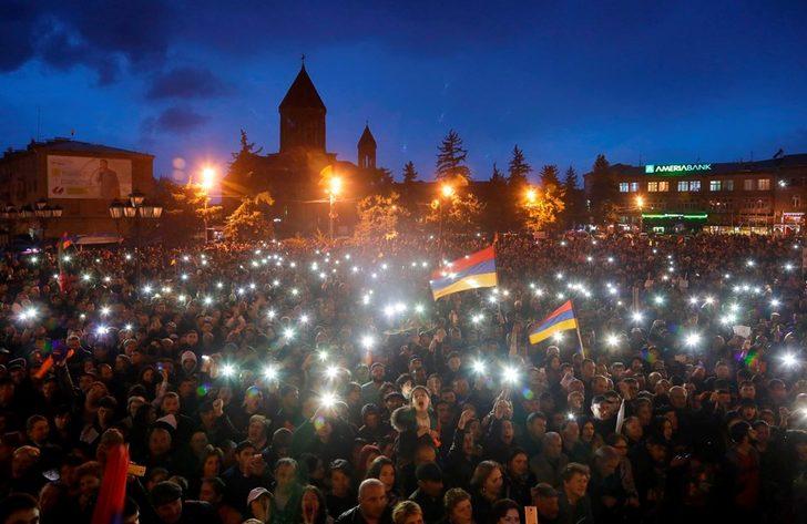 Ermenistan'da sular durulmuyor  G1