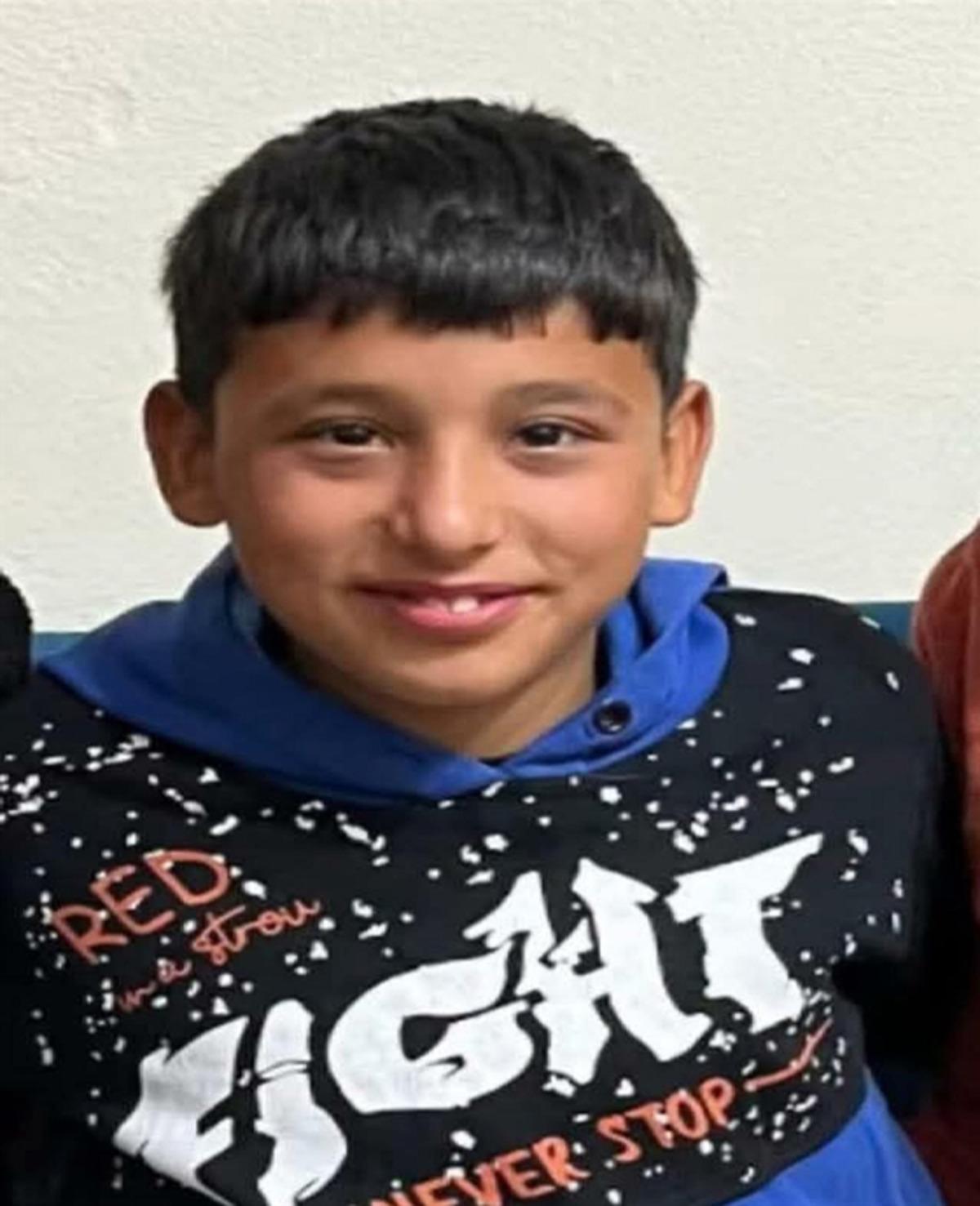 Devrilen traktörün altında kalan çocuk, yaşamını yitirdi 1