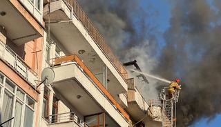 Bartın'da 5 katlı apartmanda yangın