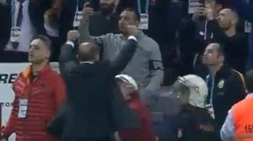 Gomis'in penaltısına Fatih Terim'in verdiği tepki derbiye damga vurdu!