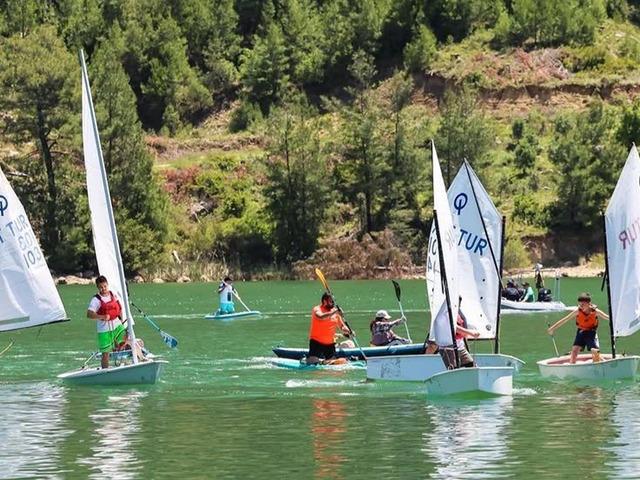 Maviyle yeşilin buluştuğu Burdur&rsquo;da doğa ve su sporları etkinliği