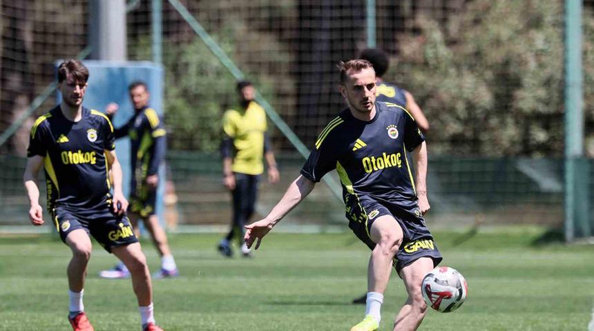 Fenerbah&ccedil;e, Ey&uuml;pspor ma&ccedil;ı hazırlıklarını tamamladı