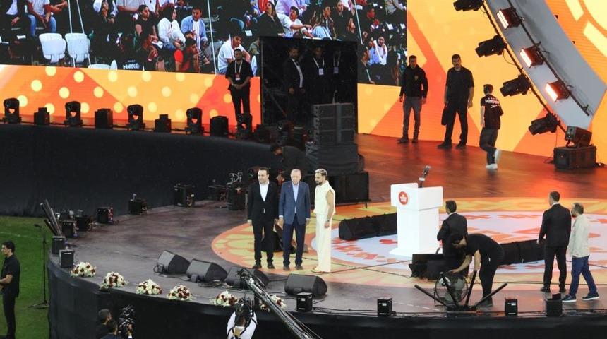Cumhurbaşkanı Erdoğan, Sefo'nun konserini izledi