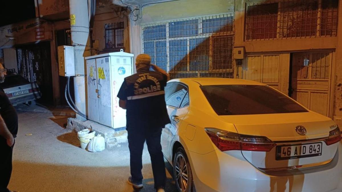 Sokak ortasında rastgele ateş a&ccedil;tı, 2 kişiyi yaraladı 2