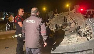 Siirt&rsquo;te ambulans ile otomobil &ccedil;arpıştı: 4 yaralı