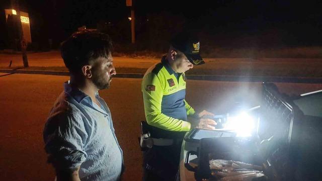 Motosikletiyle karanlıkta kaldırıma &ccedil;arptı: 1 yaralı 7