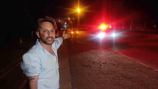 Motosikletiyle karanlıkta kaldırıma &ccedil;arptı: 1 yaralı 1