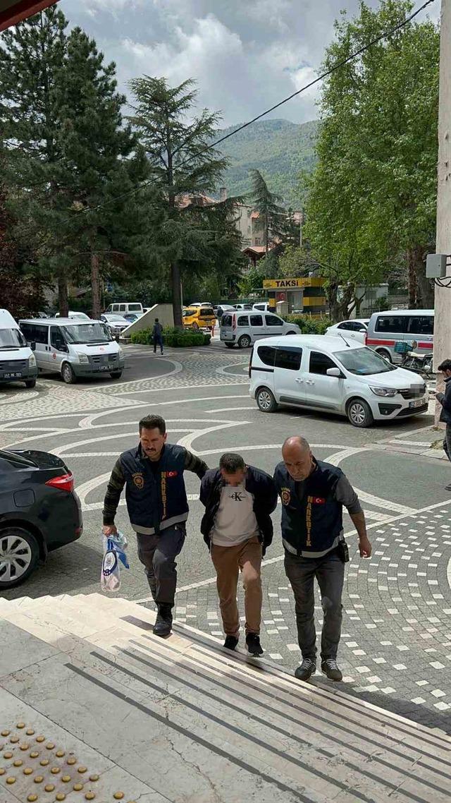Akşehir&rsquo;de uyuşturucu operasyonu: 1 tutuklama 1
