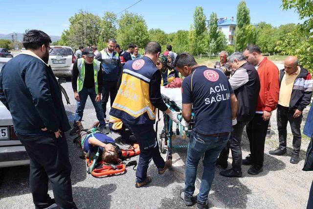 Elazığ&rsquo;da trafik kazası: 2&rsquo;si &ccedil;ocuk 5 yaralı 6