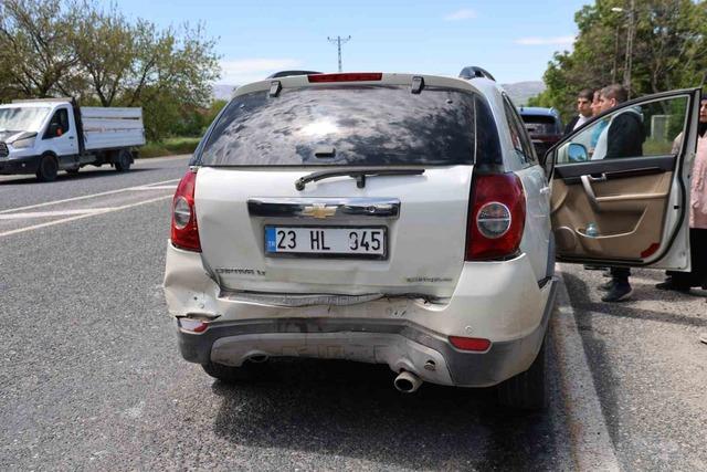 Elazığ&rsquo;da trafik kazası: 2&rsquo;si &ccedil;ocuk 5 yaralı 5