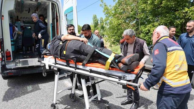 Elazığ’da trafik kazası: 2’si çocuk 5 yaralı