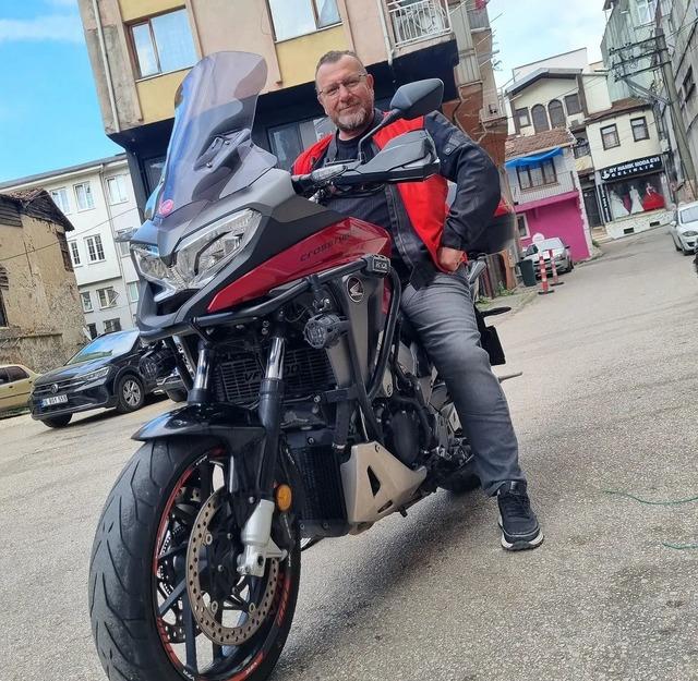 Bursa&rsquo;da feci kaza: Motosiklet tutkunu sanat&ccedil;ı hayatını kaybetti, oğlu ağır yaralandı 5