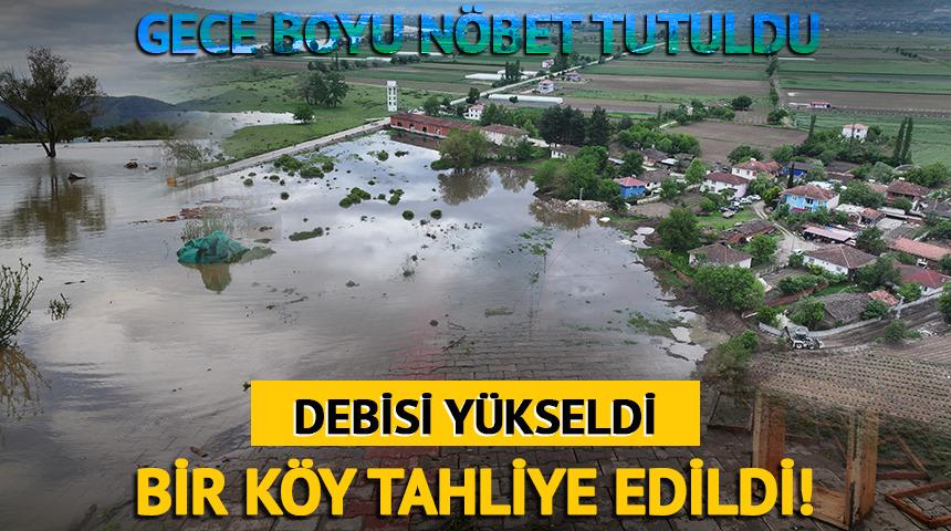 Debisi y&uuml;kseldi, bir k&ouml;y tahliye edildi! Gece boyu n&ouml;bet tutuldu