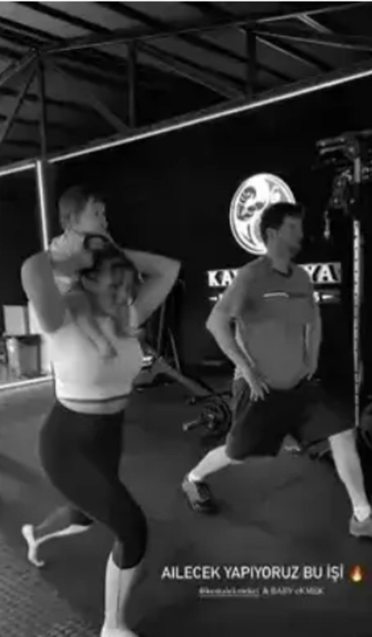 Gizem Karaca kızını paylaştı! Doğayla i&ccedil; i&ccedil;e b&uuml;y&uuml;t&uuml;yor 1