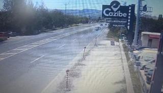 Elazığ&rsquo;da 5 kişinin yaralandığı trafik kazası, g&uuml;venlik kamerasına yansıdı