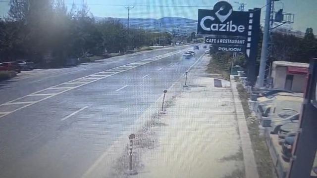 Elazığ’da 5 kişinin yaralandığı trafik kazası, güvenlik kamerasına yansıdı