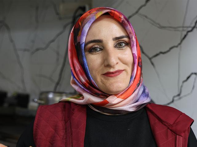 &Ouml;nce yapıp pazarda sattı, şimdi kendi d&uuml;kkanının patronu oldu