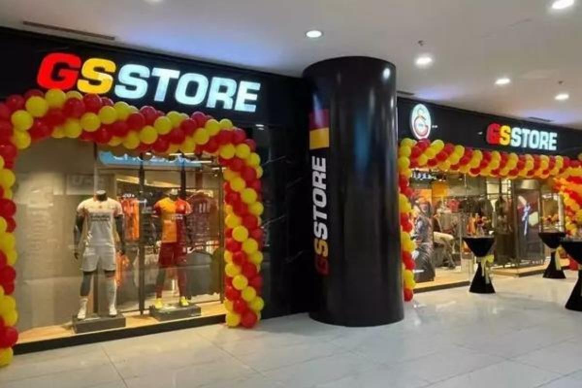 Galatasaray ın bir gecede kazandığı para dudak u&ccedil;uklattı! 3