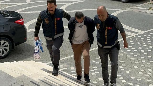 Konya'da uyuşturucu operasyonu: 5 zanlıdan 1'i tutuklandı