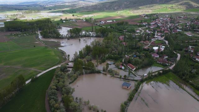 Çekerek Irmağı'nın Taşkınları Havadan Görüntülendi