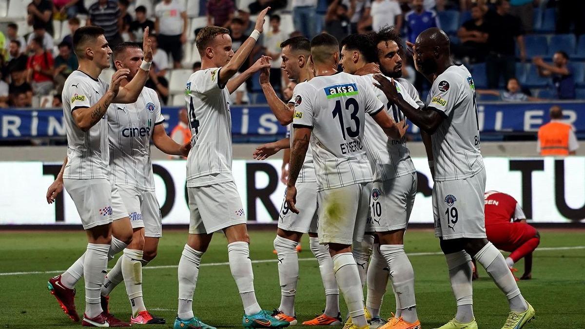 CANLI | Kasımpaşa - Galatasaray Canlı Maç Anlatımı 4