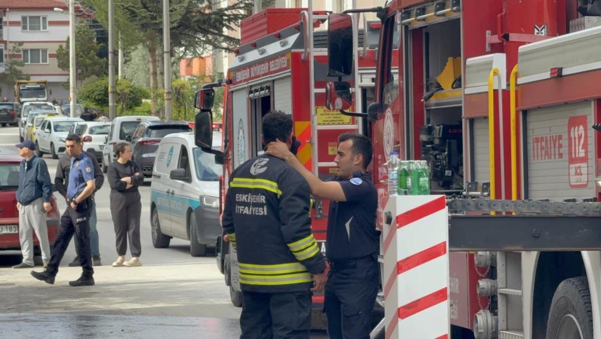 Yangında s&uuml;r&uuml;nerek ka&ccedil;maya &ccedil;alışan kadının durumu ağır 1