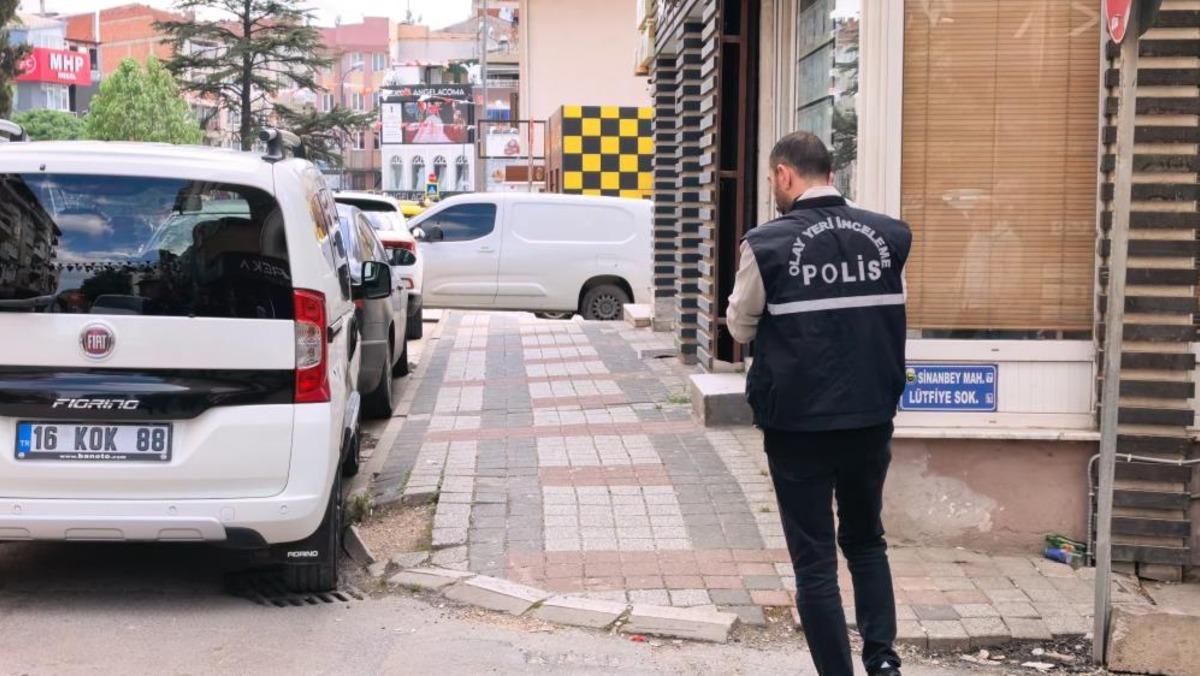 Bursa&rsquo;da bı&ccedil;aklı kavgada 1 gen&ccedil; yaralandı 2