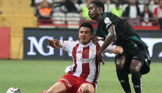 S&uuml;per Lig'den son d&uuml;şen takım Antalyaspor oldu! Fenerbah&ccedil;e ma&ccedil;ında dramatik son