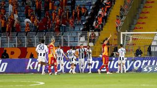 Kasımpaşa Galatasaray'ı geçerek ligde kalmayı başardı