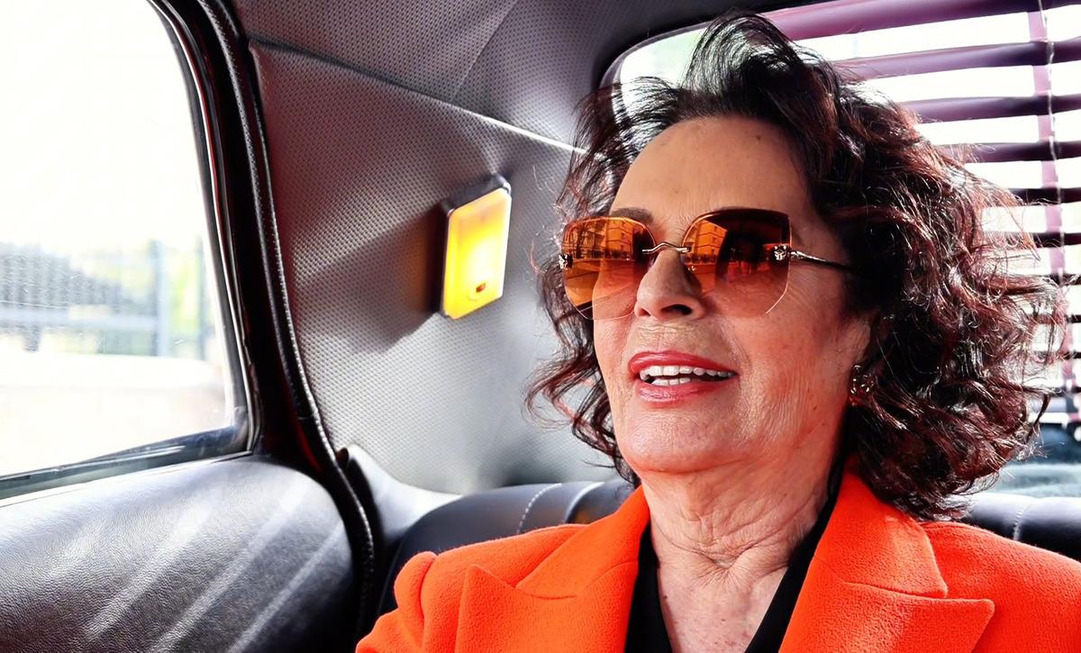 H&uuml;lya Ko&ccedil;yiğit in 50 yıllık film sahnesi Sivas ta yeniden canlandırıldı 2