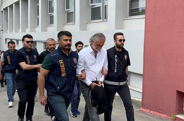Adana merkezli yasa dışı bahis operasyonunda yakalanan 135 ş&uuml;pheli tutuklandı 1