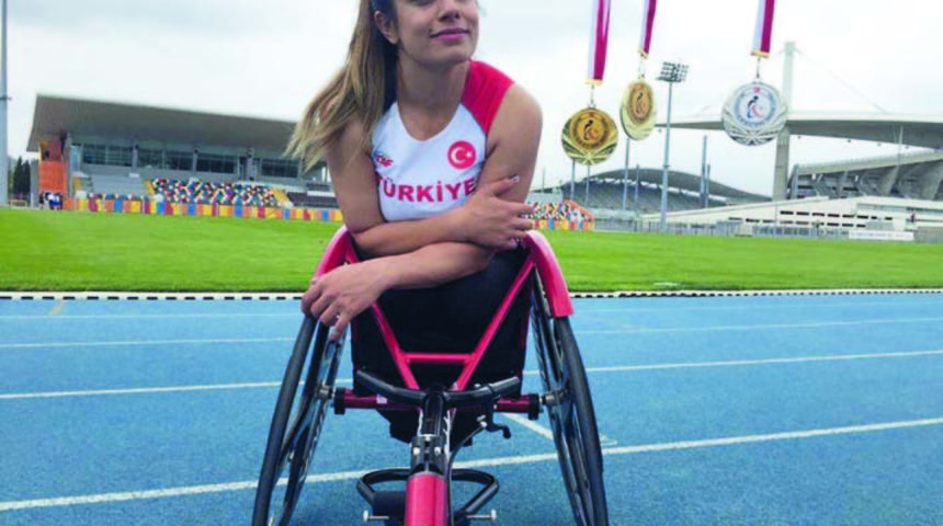 Tuğçe Akgün kimdir, kaç yaşında ve aslen nereli? Hayatı, geçirdiği kazayla değişti!