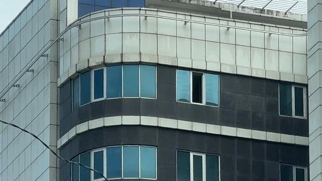 Hastanede sır ölüm! Bıçaklanmıştı, pencereden düşerek öldü