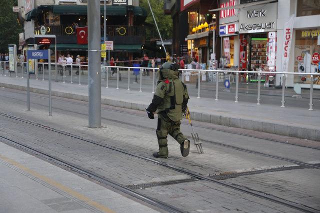 Boş ayakkabı kutusu tramvay seferlerini durdurdu