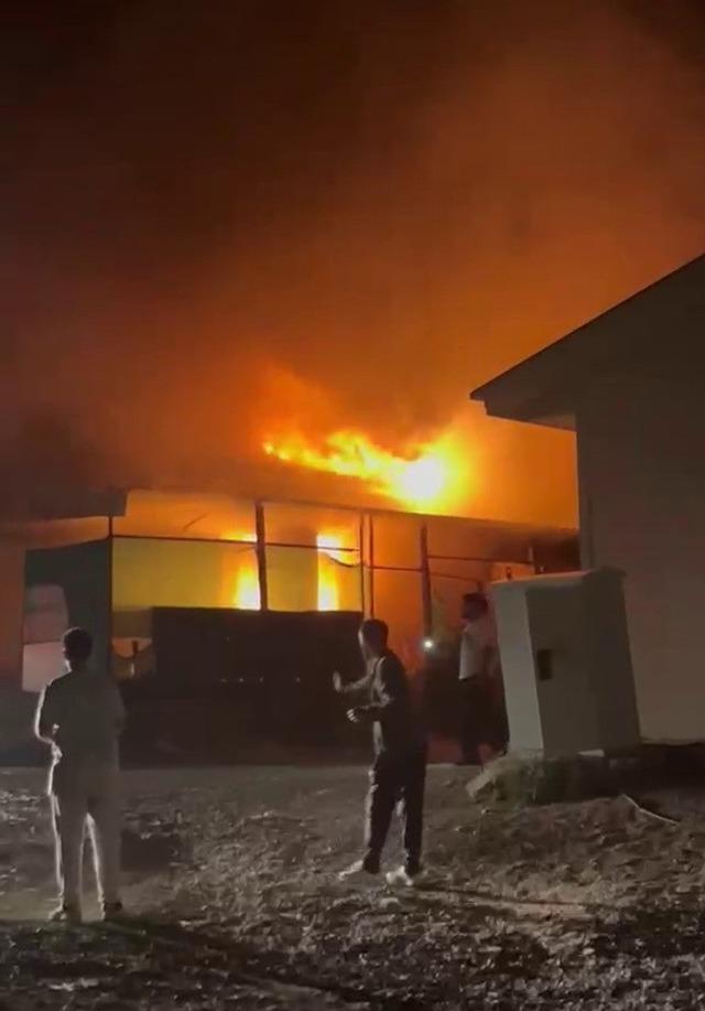 Prefabrik evlerde korkutan yangın 1